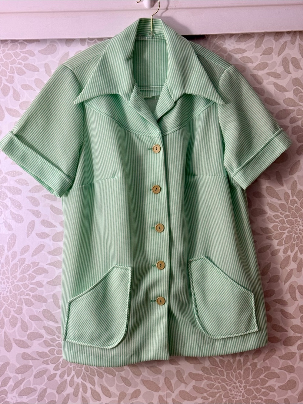 Vintage 70s Women’s M White Green Stripe Short Sleeve Retro Groovy Top Blouse